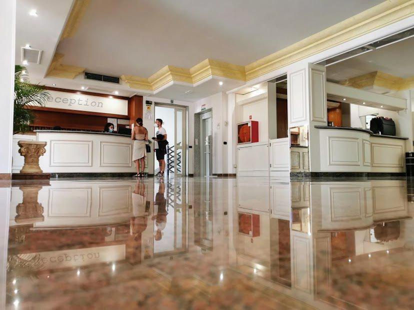 Porto Cesareo Hotel Екстер'єр фото