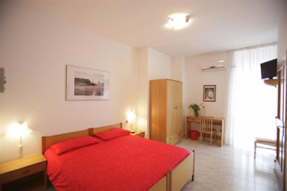 Porto Cesareo Hotel Екстер'єр фото