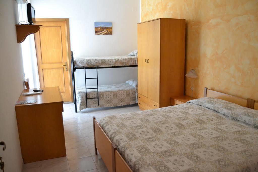 Porto Cesareo Hotel Екстер'єр фото